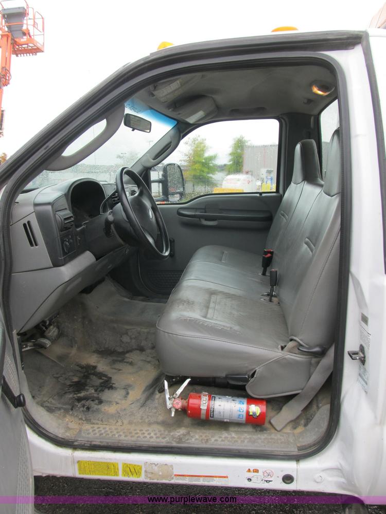 image for item B2911 2007 Ford F550 XL Super Duty service truck