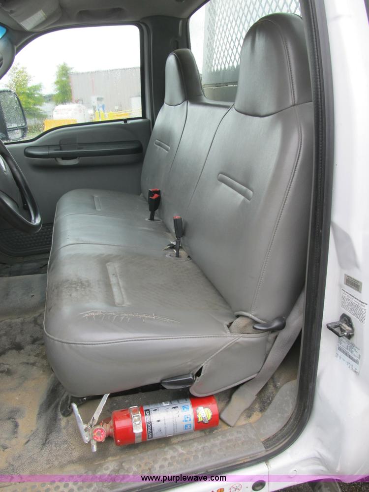 image for item B2911 2007 Ford F550 XL Super Duty service truck