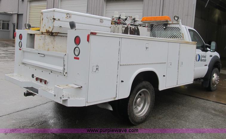 image for item B2912 2007 Ford F550 XL Super Duty service truck