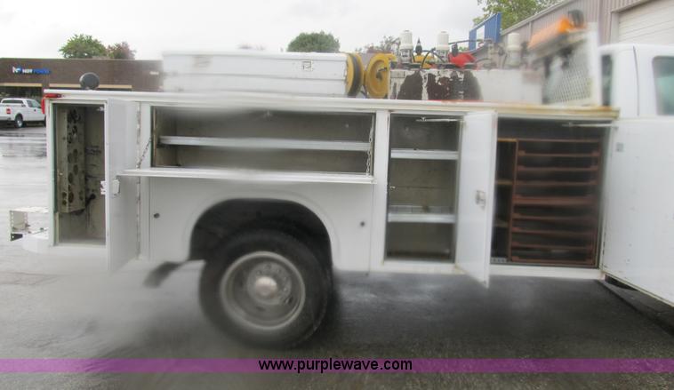 image for item B2912 2007 Ford F550 XL Super Duty service truck