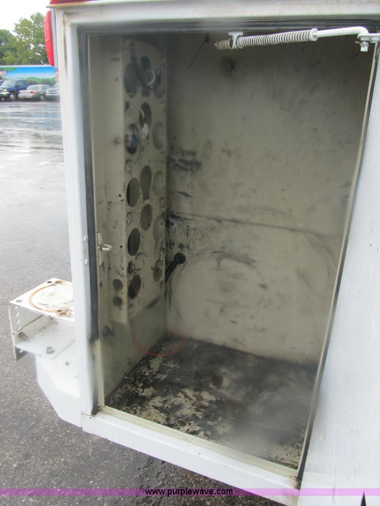 image for item B2912 2007 Ford F550 XL Super Duty service truck