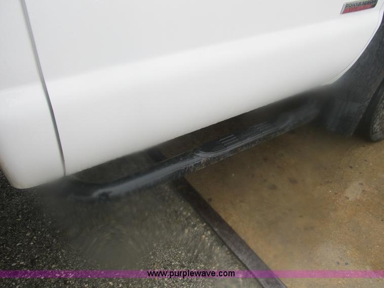 image for item B2912 2007 Ford F550 XL Super Duty service truck