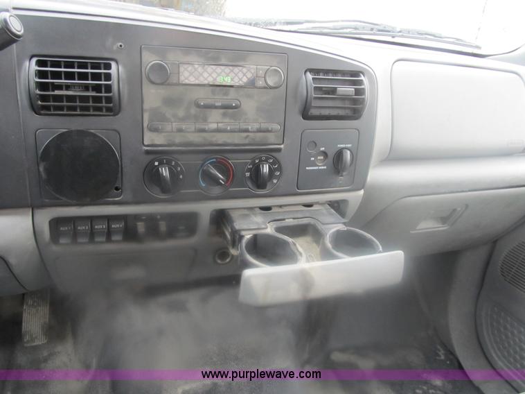 image for item B2912 2007 Ford F550 XL Super Duty service truck