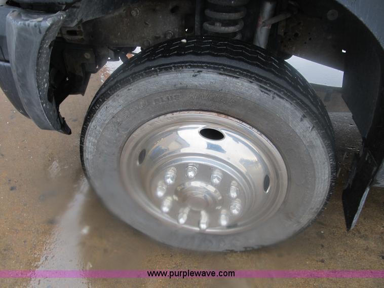 image for item B2912 2007 Ford F550 XL Super Duty service truck