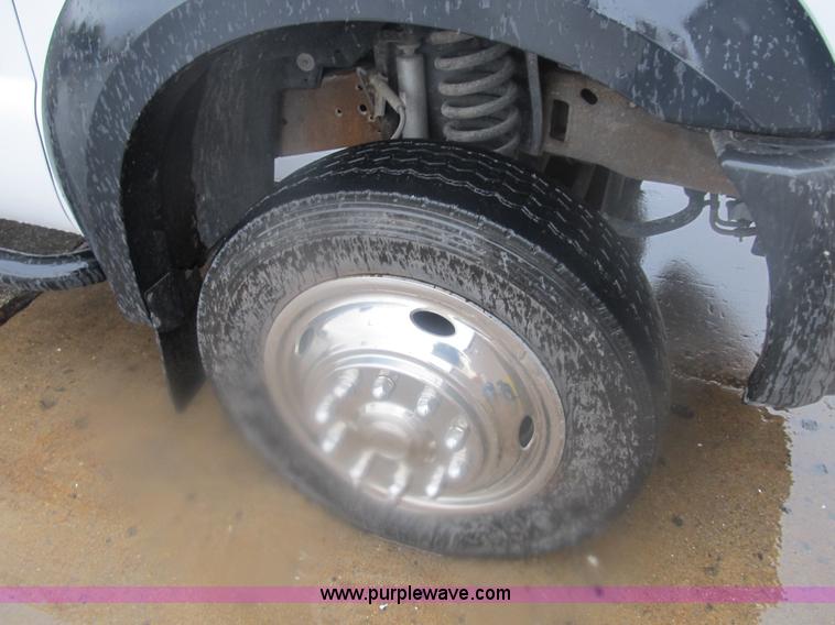 image for item B2912 2007 Ford F550 XL Super Duty service truck