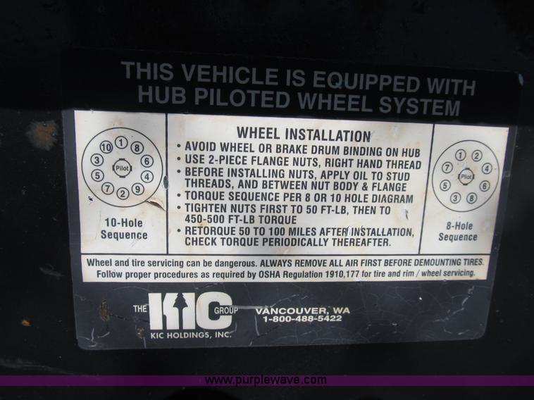 image for item B2913 2005 Ledwell Hydra-Tail 48' tilt bed trailer