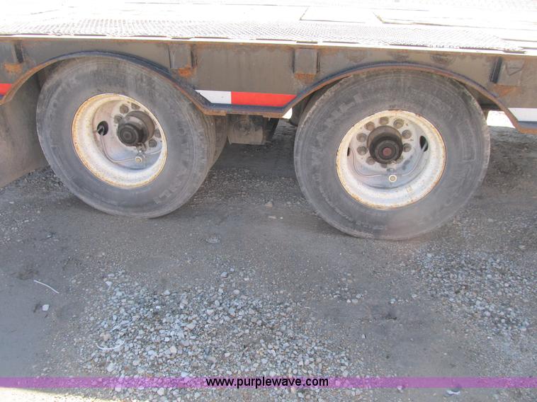 image for item B2913 2005 Ledwell Hydra-Tail 48' tilt bed trailer