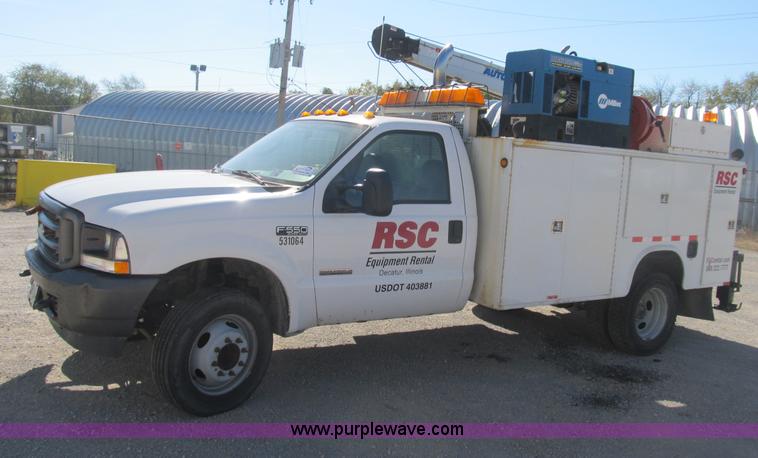 image for item B2916 2004 Ford F550 XL Super Duty service truck