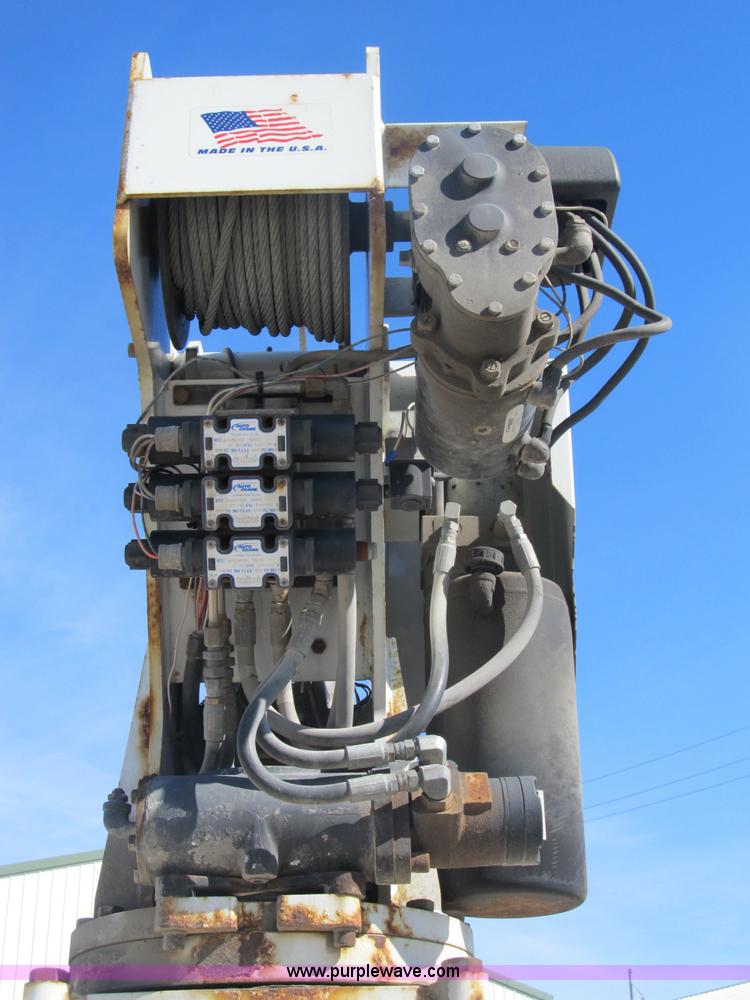 image for item B2916 2004 Ford F550 XL Super Duty service truck