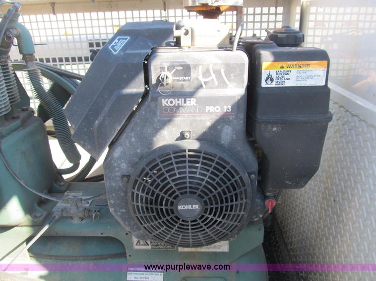 image for item B2916 2004 Ford F550 XL Super Duty service truck