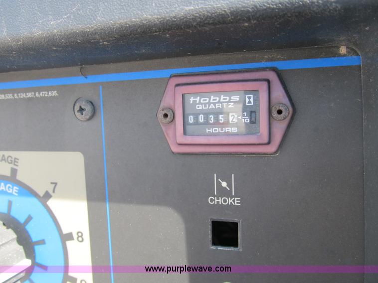 image for item B2916 2004 Ford F550 XL Super Duty service truck