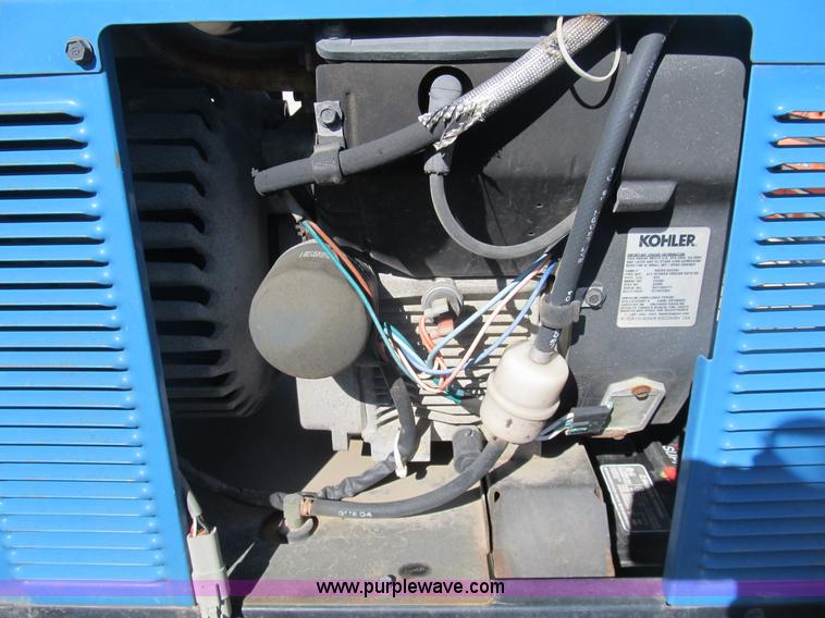 image for item B2916 2004 Ford F550 XL Super Duty service truck