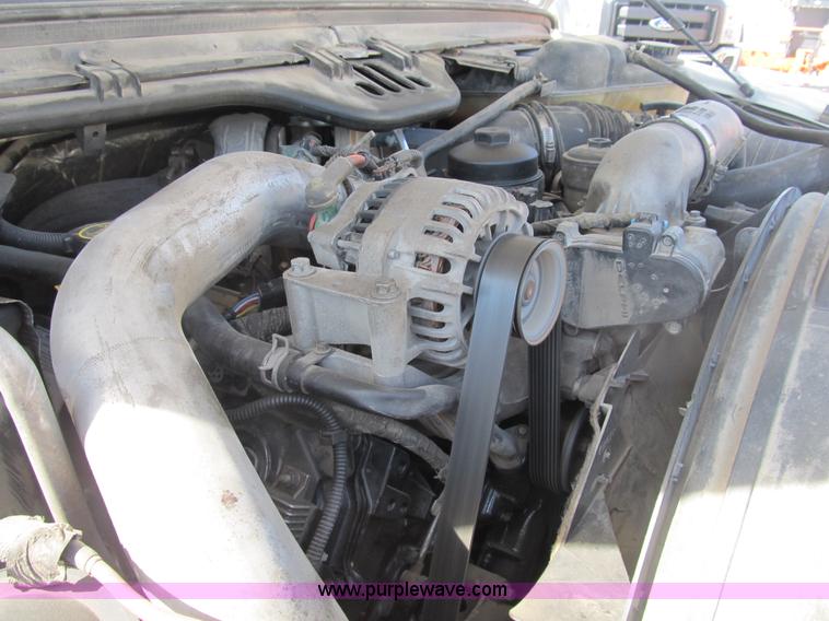 image for item B2916 2004 Ford F550 XL Super Duty service truck