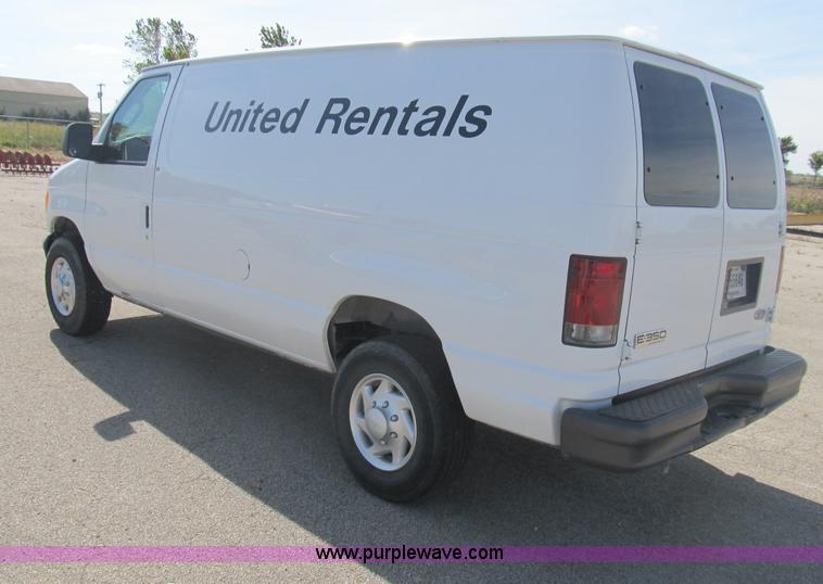 image for item B2917 2007 Ford Econoline E350 service van