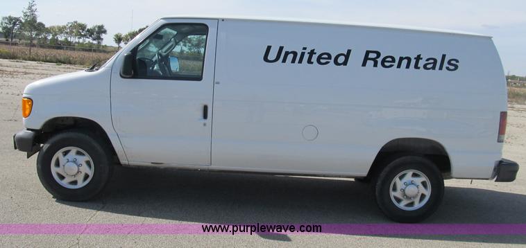 image for item B2917 2007 Ford Econoline E350 service van