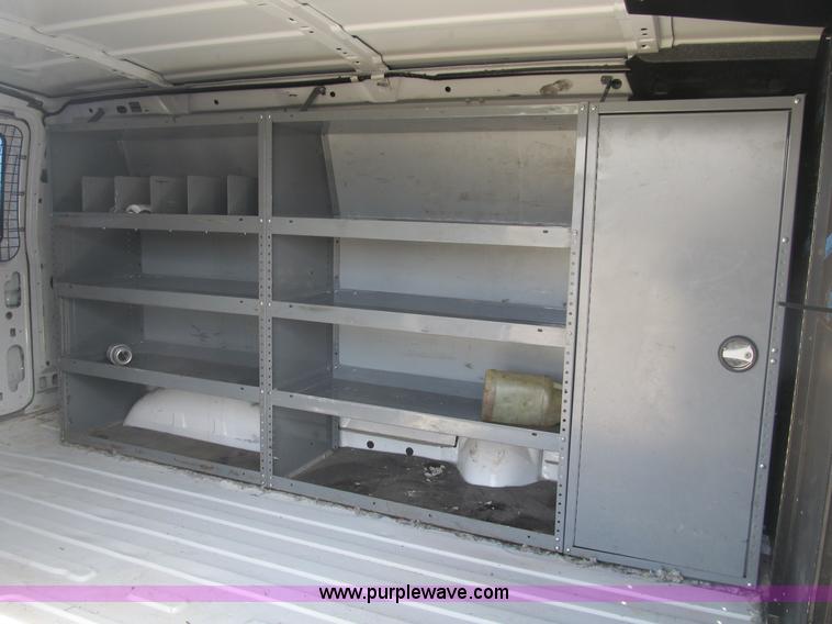 image for item B2917 2007 Ford Econoline E350 service van