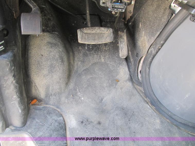 image for item B2917 2007 Ford Econoline E350 service van