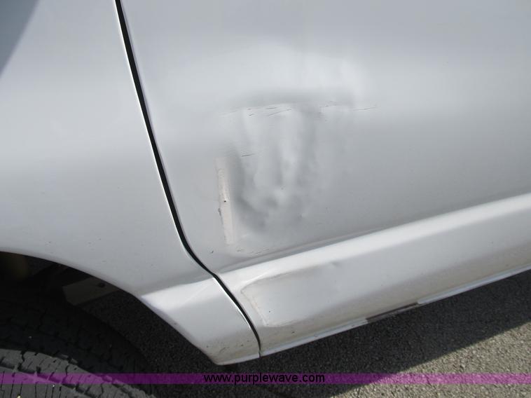 image for item B2917 2007 Ford Econoline E350 service van