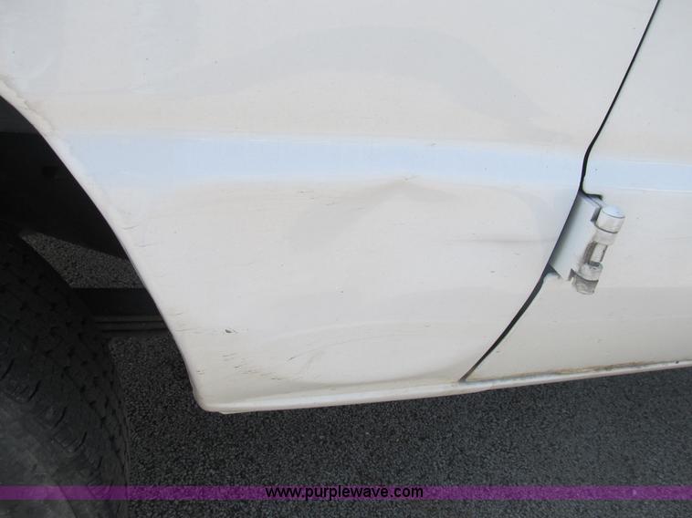 image for item B2917 2007 Ford Econoline E350 service van