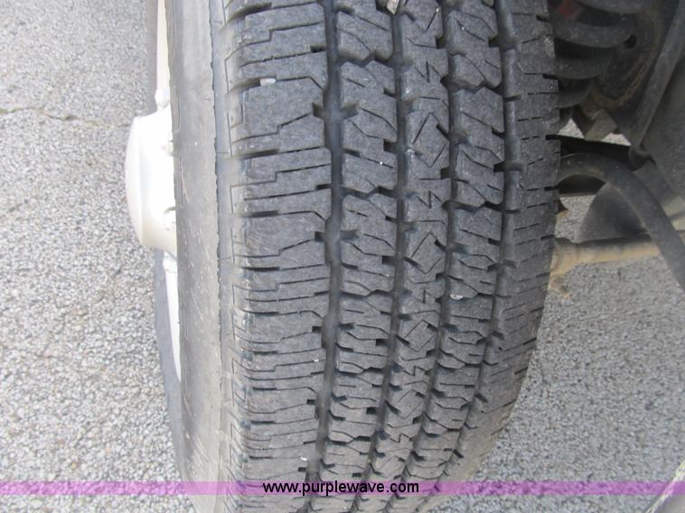 image for item B2917 2007 Ford Econoline E350 service van