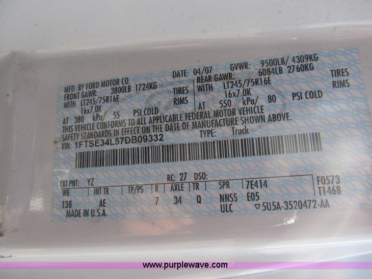 image for item B2917 2007 Ford Econoline E350 service van