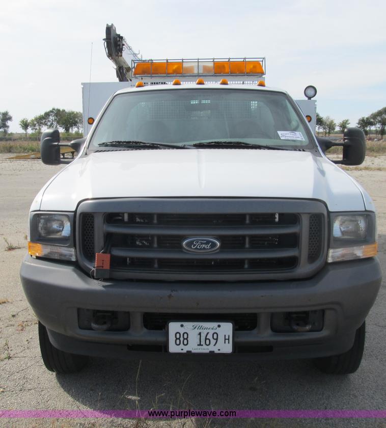 image for item B2918 2004 Ford F550 XL Super Duty service truck