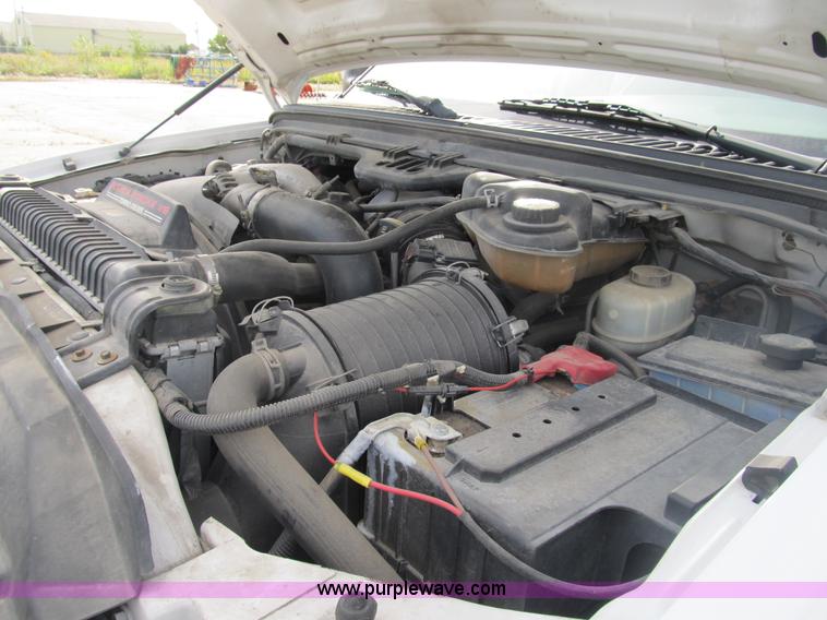 image for item B2918 2004 Ford F550 XL Super Duty service truck