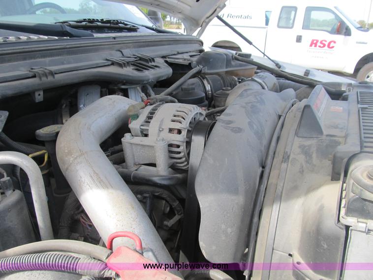 image for item B2918 2004 Ford F550 XL Super Duty service truck