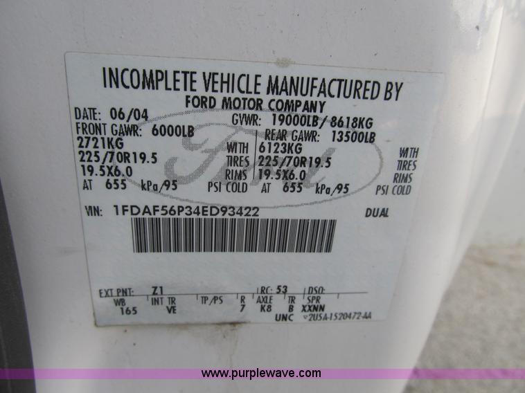 image for item B2918 2004 Ford F550 XL Super Duty service truck