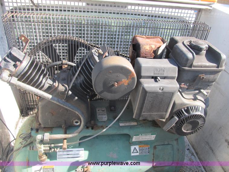 image for item B2921 2005 Ford F550 XL Super Duty service truck