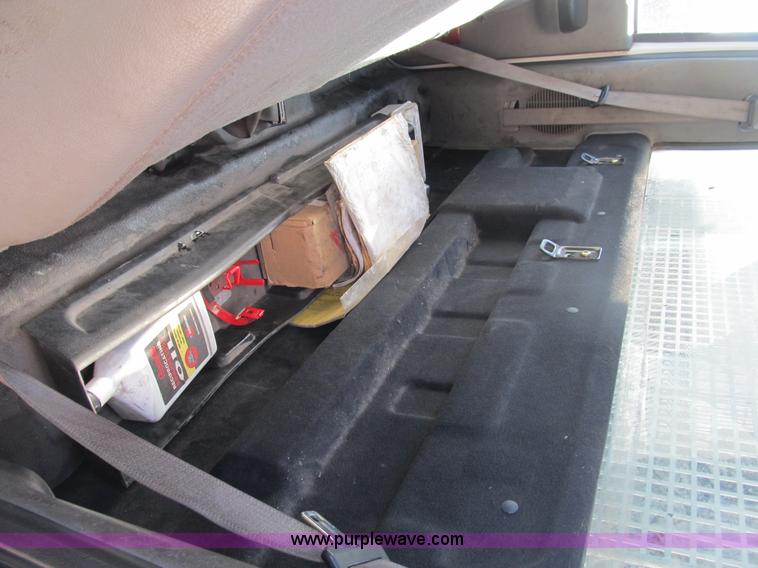 image for item B2921 2005 Ford F550 XL Super Duty service truck