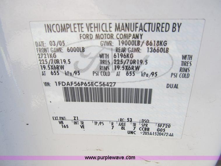 image for item B2921 2005 Ford F550 XL Super Duty service truck