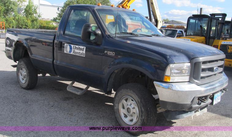 image for item B2923 2003 Ford F250 Super Duty XL pickup truck