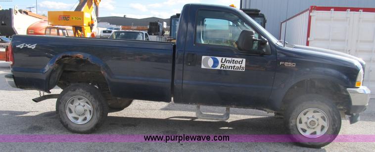 image for item B2923 2003 Ford F250 Super Duty XL pickup truck