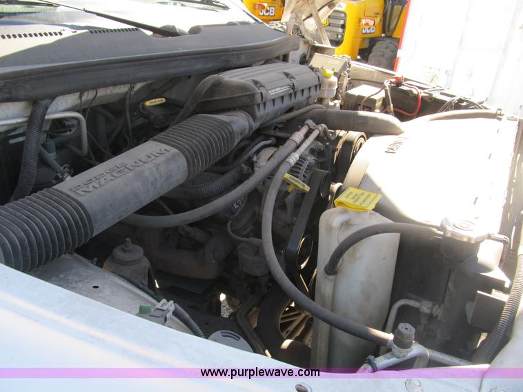 image for item B2924 2001 Dodge Ram 2500 Quad Cab pickup truck