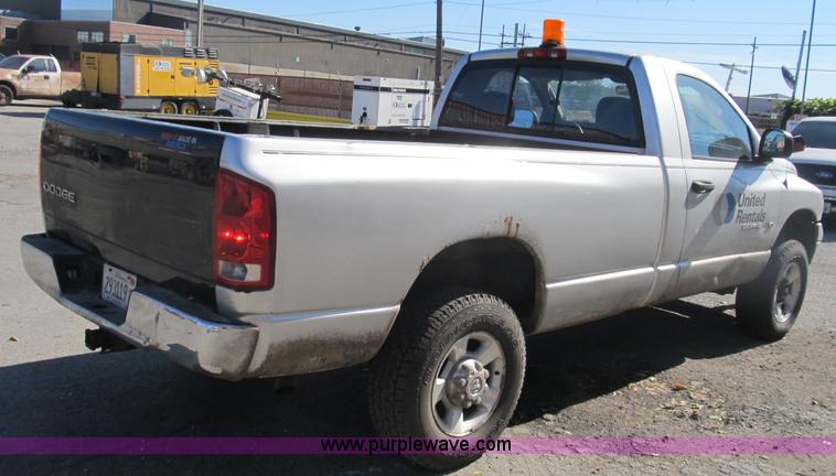 image for item B2925 2003 Dodge Ram 2500 pickup truck