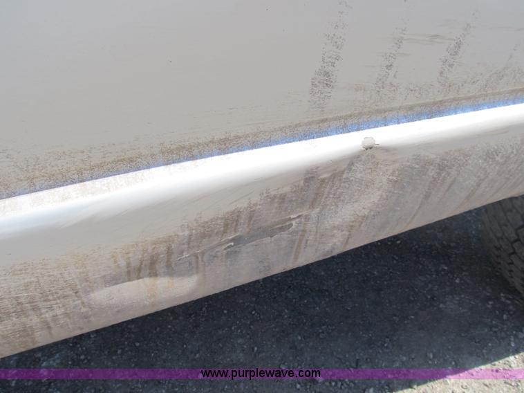 image for item B2925 2003 Dodge Ram 2500 pickup truck