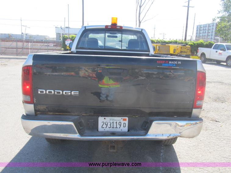 image for item B2925 2003 Dodge Ram 2500 pickup truck