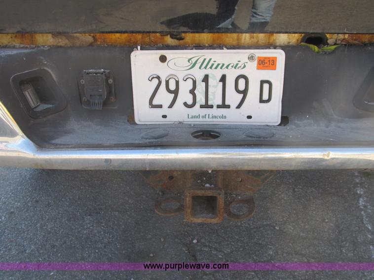 image for item B2925 2003 Dodge Ram 2500 pickup truck