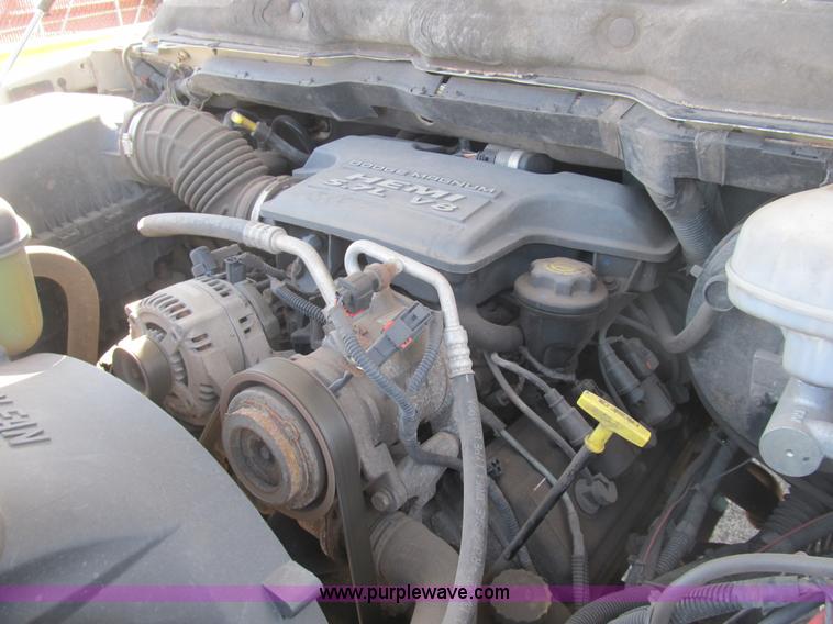 image for item B2925 2003 Dodge Ram 2500 pickup truck