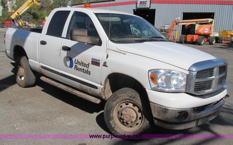 image for item B2926 2007 Dodge Ram 2500 HD Quad Cab pickup truck