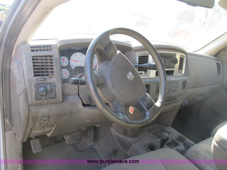 image for item B2926 2007 Dodge Ram 2500 HD Quad Cab pickup truck