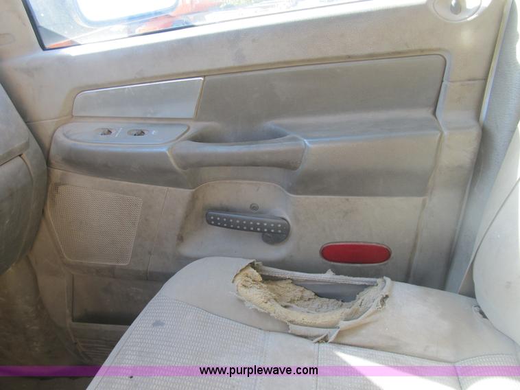 image for item B2926 2007 Dodge Ram 2500 HD Quad Cab pickup truck