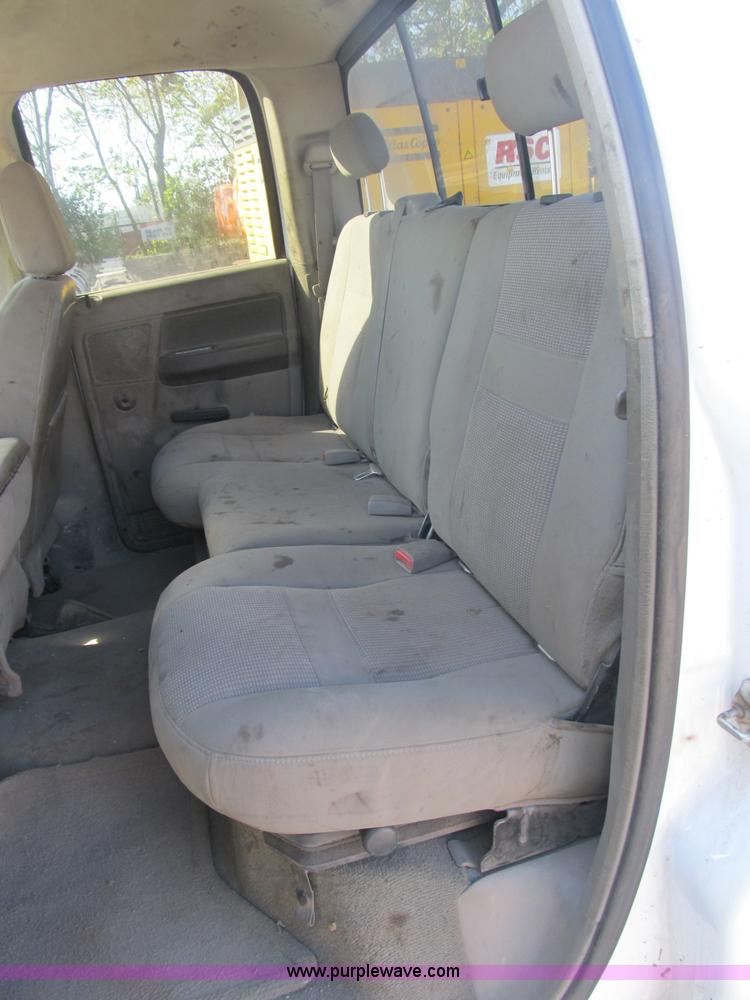 image for item B2926 2007 Dodge Ram 2500 HD Quad Cab pickup truck