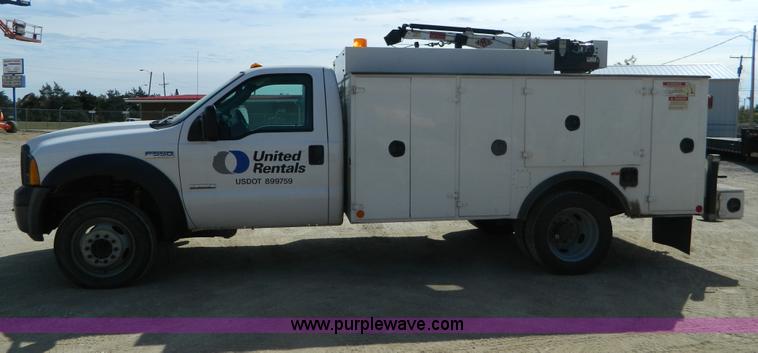 image for item B3927 2007 Ford F550 XL Super Duty service truck