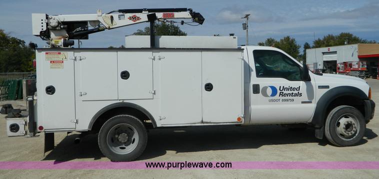 image for item B3927 2007 Ford F550 XL Super Duty service truck