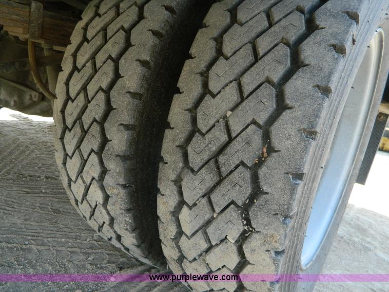 image for item B3927 2007 Ford F550 XL Super Duty service truck