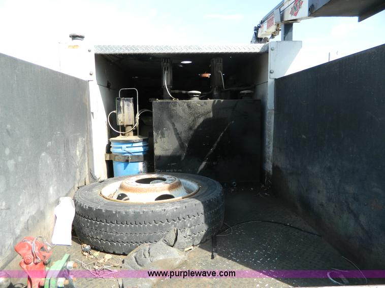 image for item B3927 2007 Ford F550 XL Super Duty service truck