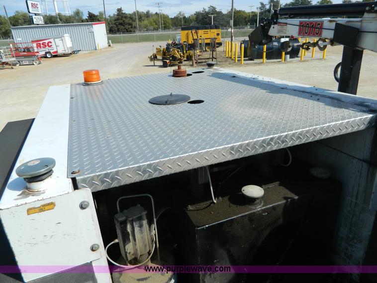 image for item B3927 2007 Ford F550 XL Super Duty service truck