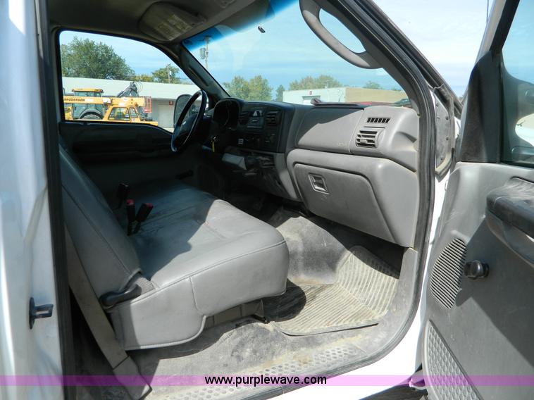 image for item B3927 2007 Ford F550 XL Super Duty service truck